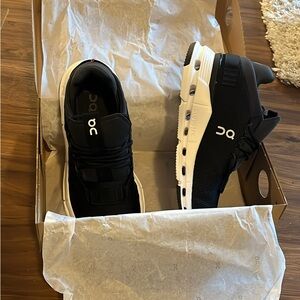 On CloudNova Black Size 7 women’s